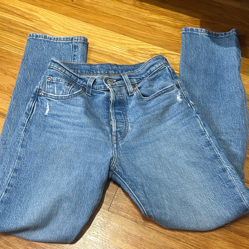 Levis straight leg jeans